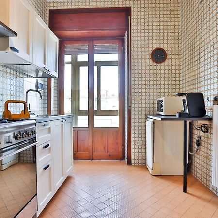 Salerno Irno Bright Apartment Esterno foto