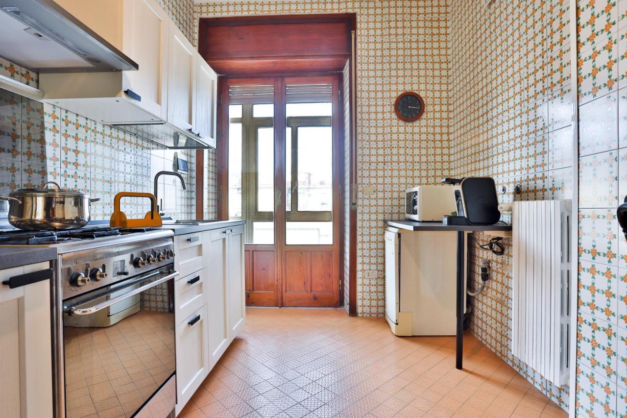 Salerno Irno Bright Apartment Esterno foto