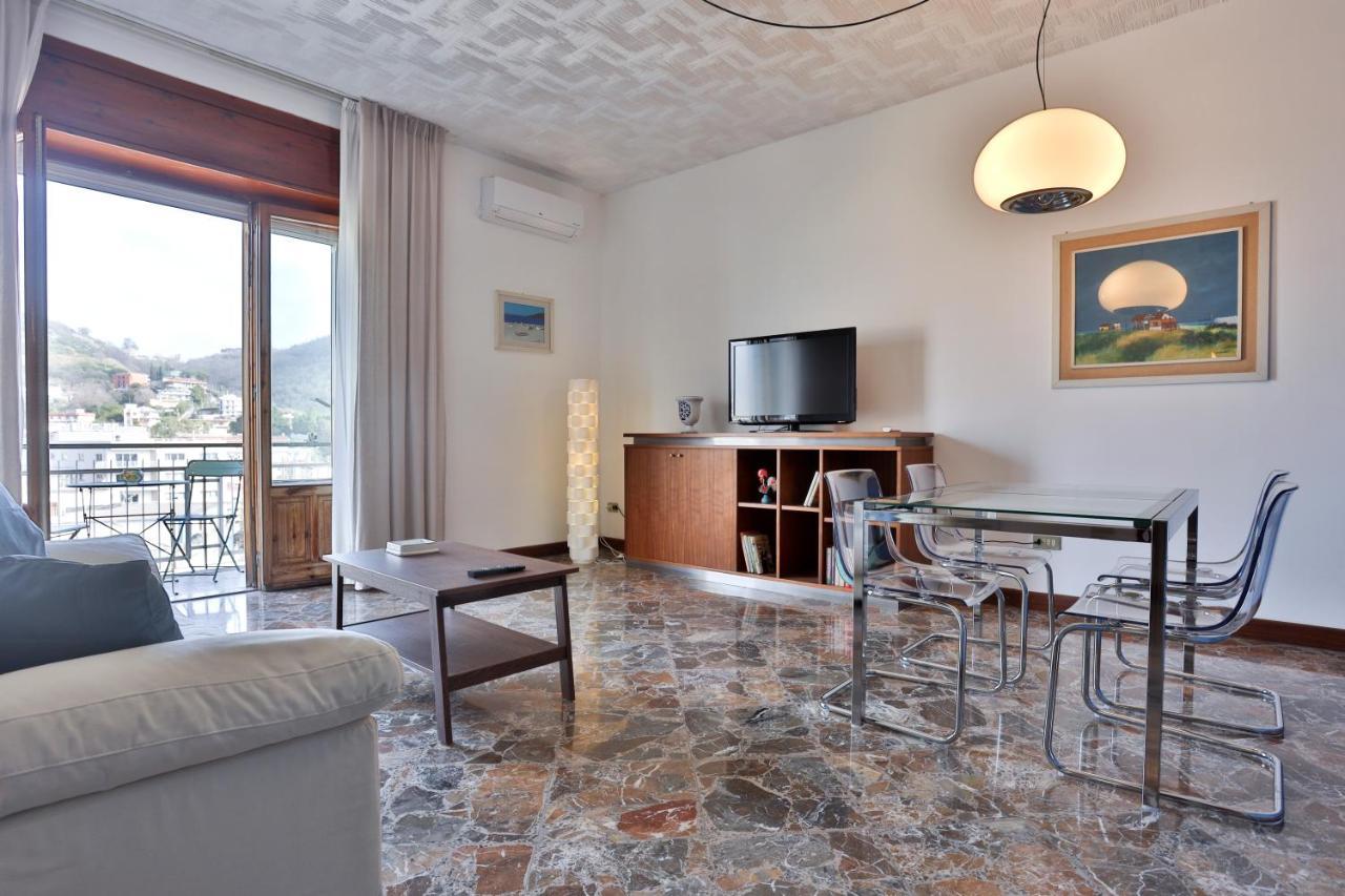 Salerno Irno Bright Apartment Esterno foto