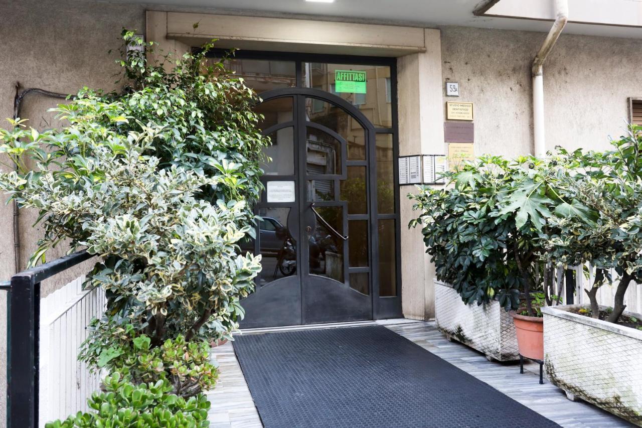 Salerno Irno Bright Apartment Esterno foto