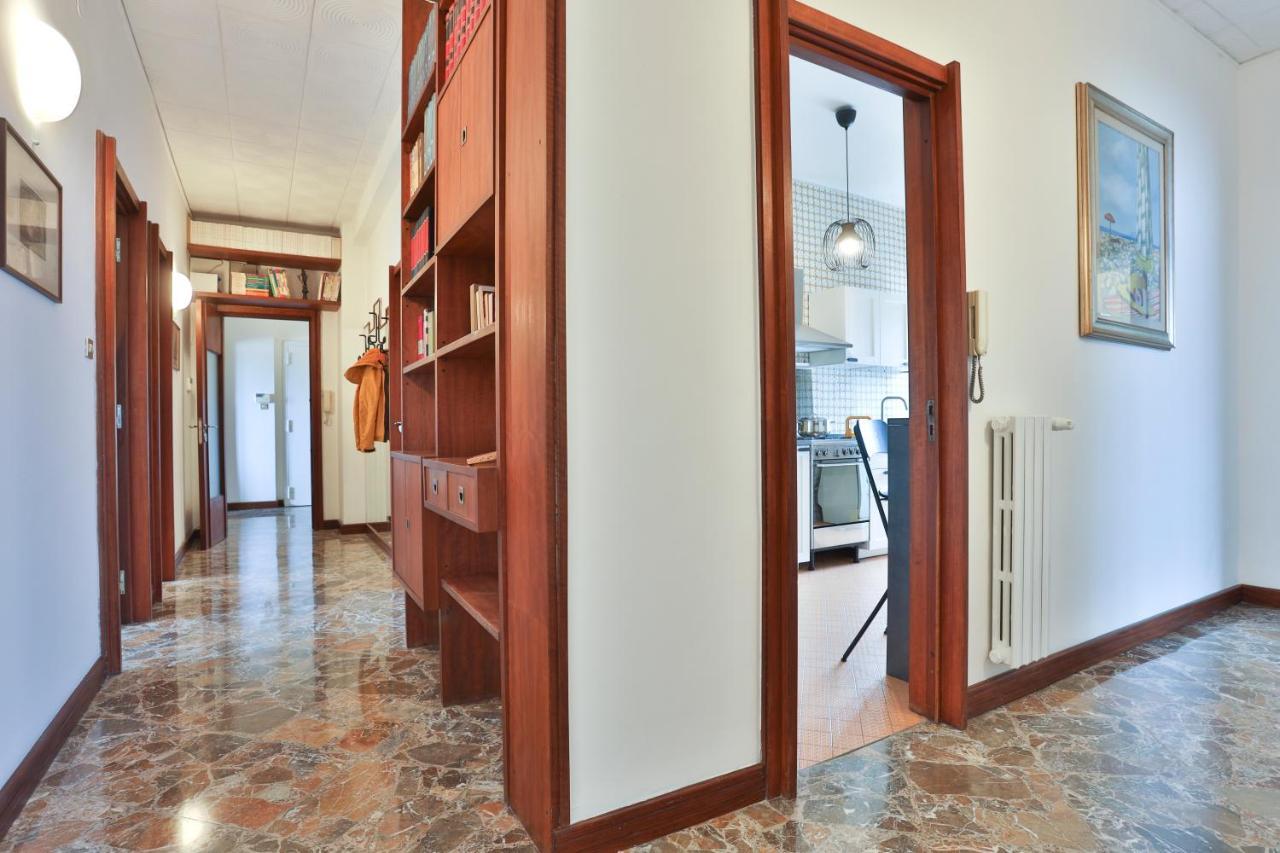 Salerno Irno Bright Apartment Esterno foto
