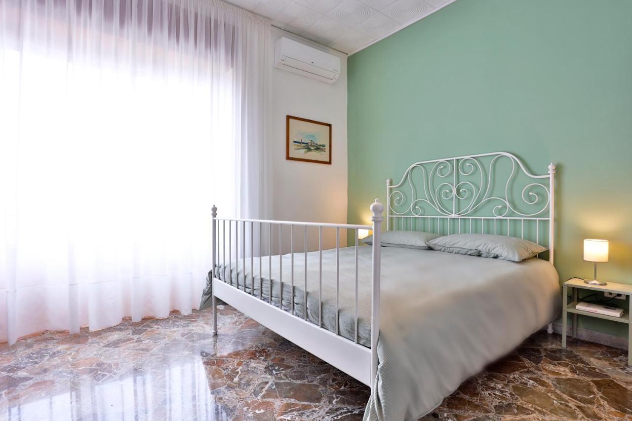Salerno Irno Bright Apartment Esterno foto